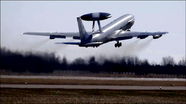 NATO nhất trí sử dụng máy bay do thám AWACS ở Địa Trung Hải