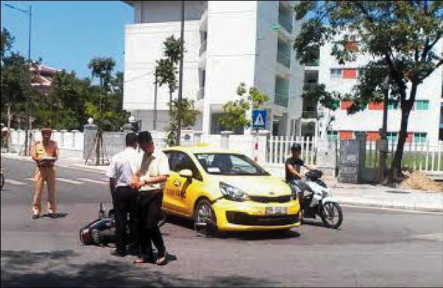 Ra đường sợ nhất taxi