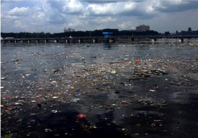 Người dân Malaysia mong đợi được trả tiền để tái chế rác thải