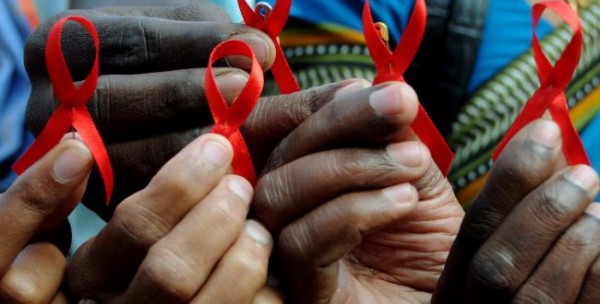 Mỹ cam kết viện trợ 410 triệu USD giúp Nam Phi chống AIDS
