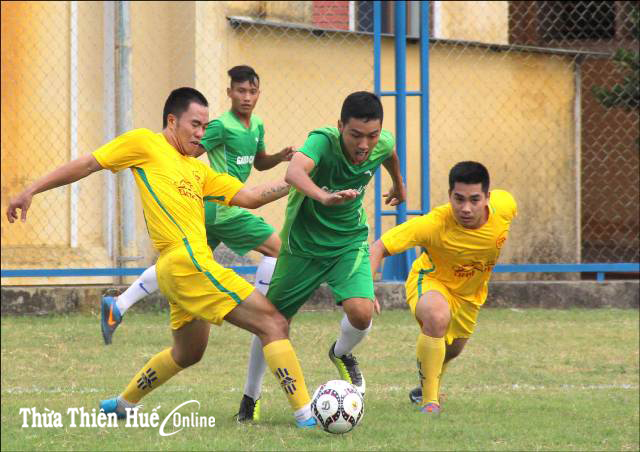 Trái bóng lăn sau hai mươi năm… “mất tích”