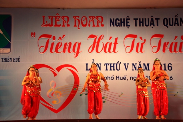 Liên hoan tiếng hát từ trái tim làm rung động tâm hồn khán giả
