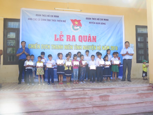 Xây dựng đội hình thanh niên tình nguyện theo từng chuyên ngành, lĩnh vực