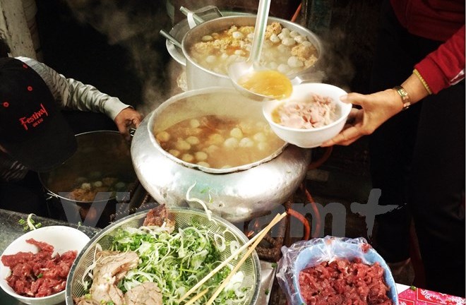 Những quán bún bò không thể bỏ qua khi đến cố đô Huế