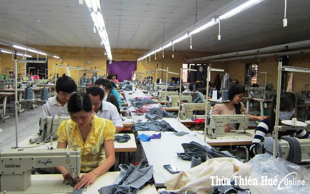 Kiện doanh nghiệp nợ bảo hiểm xã hội Trao quyền cho công đoàn