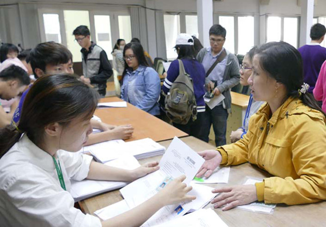 Thứ trưởng Bùi Văn Ga Điểm chuẩn sẽ không xê dịch nhiều