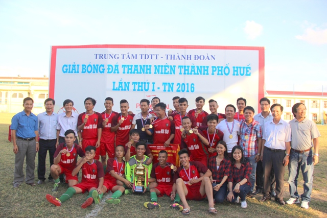 Phú Hậu vô địch giải bóng đá Thanh niên TP Huế lần thứ I – TN 2016
