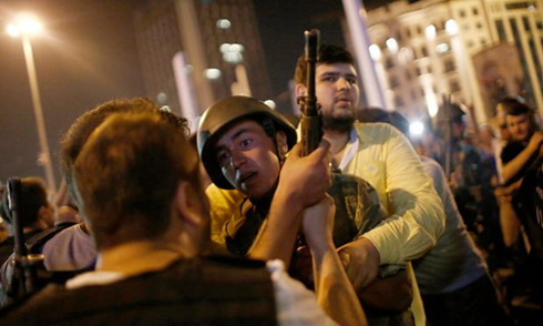 Thổ Nhĩ Kỳ thả tự do cho 758 binh sĩ và cảnh sát