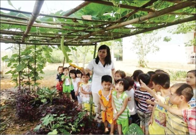 Hương Bình vận động trẻ mầm non ra lớp
