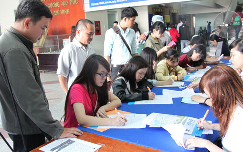 Xét tuyển đại học 2016 Trường tốp trên “hạ giá” vét thí sinh