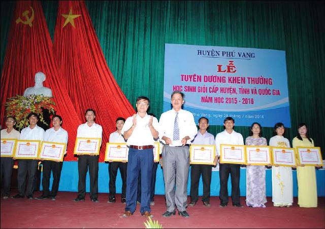 Phú Vang quan tâm phát hiện, bồi dưỡng học sinh giỏi