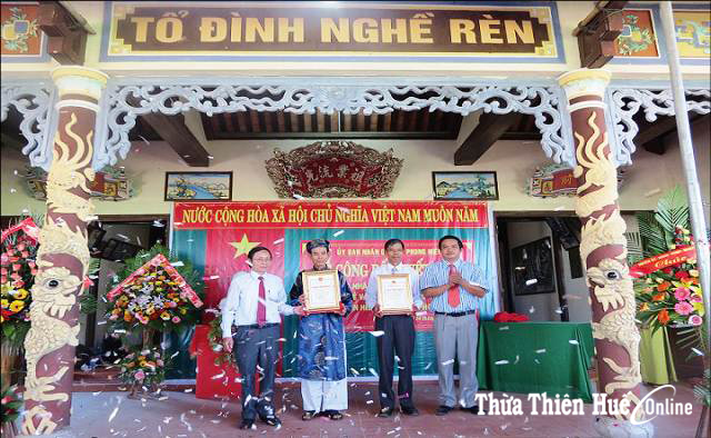 Về với làng nghề truyền thống Hiền Lương