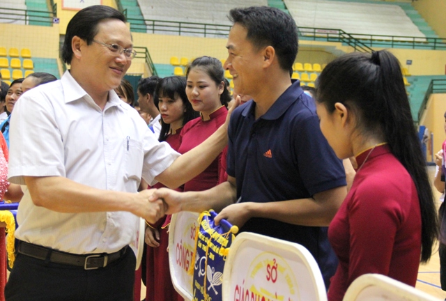 Khai mạc giải cầu lông – bóng bàn – quần vợt Đảng ủy Khối các cơ quan tỉnh lần thứ 21