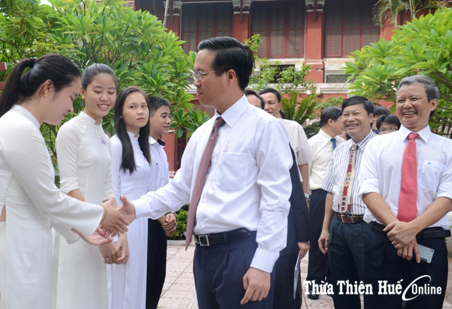 Gần 30 vạn học sinh đón chào năm học mới 2016-2017
