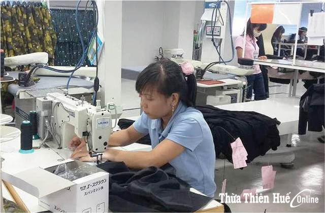 Học nghề tại xưởng