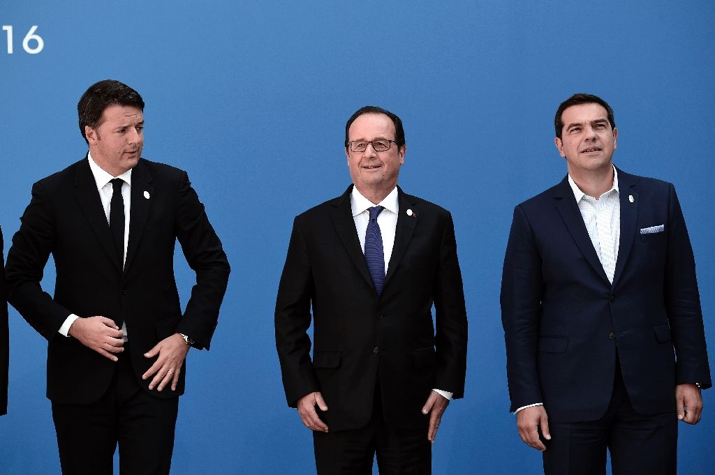 Nam EU kêu gọi tăng trưởng, chia sẻ gánh nặng người tị nạn