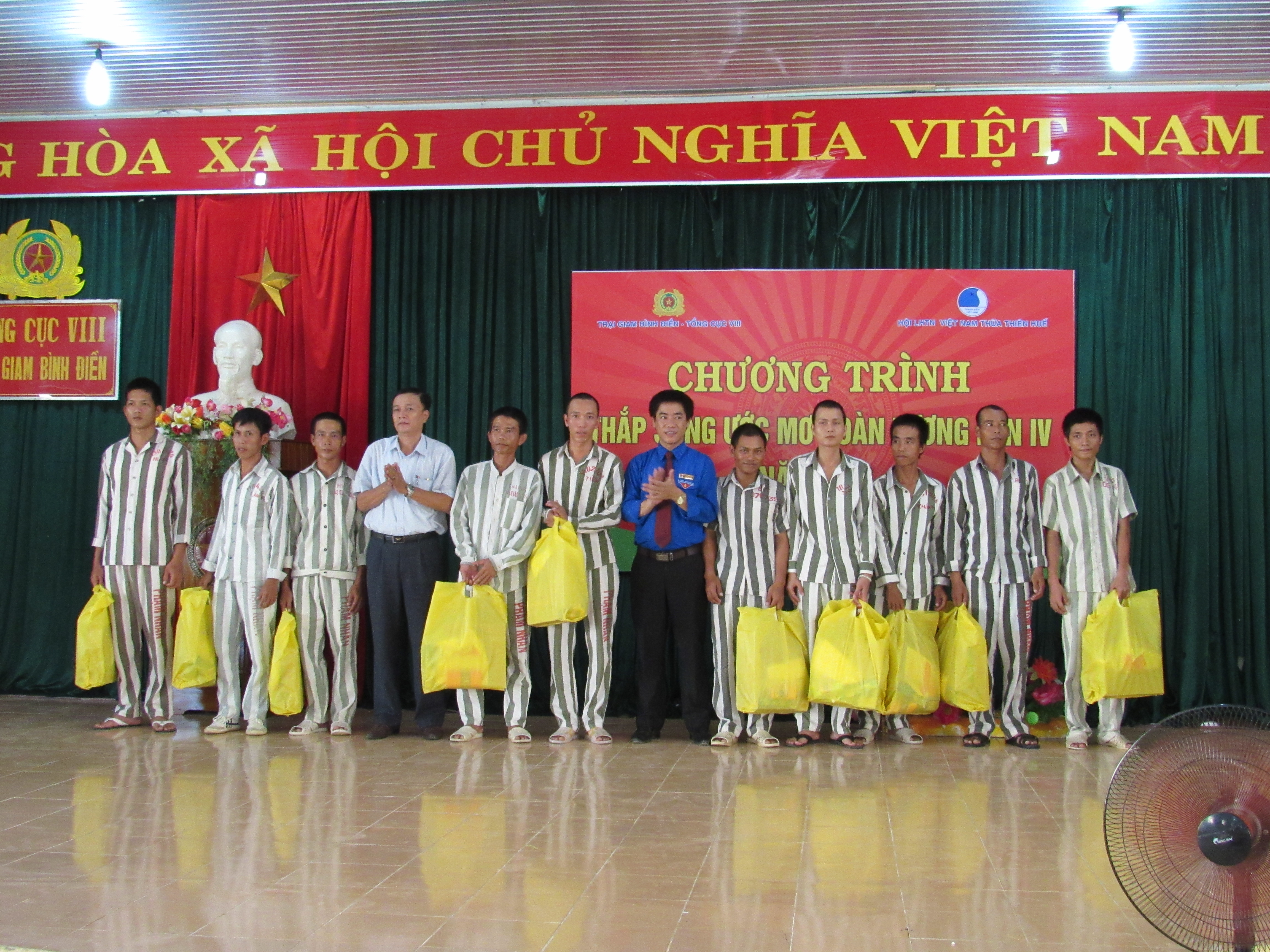 “Thắp sáng ước mơ hoàn lương”