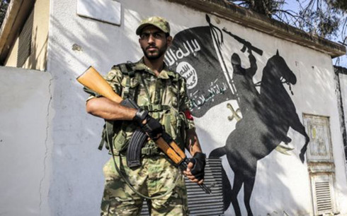 Lệnh ngừng bắn ở Syria vừa có hiệu lực đã bị cáo buộc vi phạm