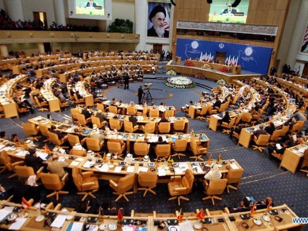 Bắt đầu hoạt động của Hội nghị thượng đỉnh lần thứ XVII NAM