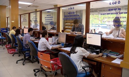 Thủ tướng Nguyễn Xuân Phúc ra tay lập lại kỷ cương hành chính