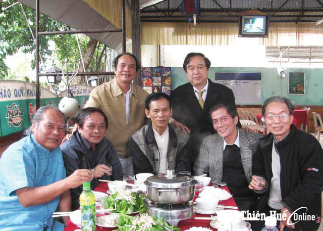 Nhà thơ Nguyễn Trọng Tạo với “Bạn bè ở Huế”