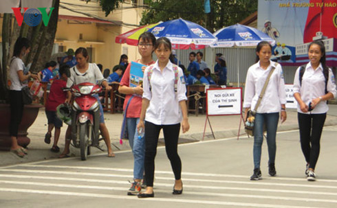 Thi THPT Quốc gia năm 2017 Lo lắng câu hỏi trắc nghiệm ở bài tổ hợp