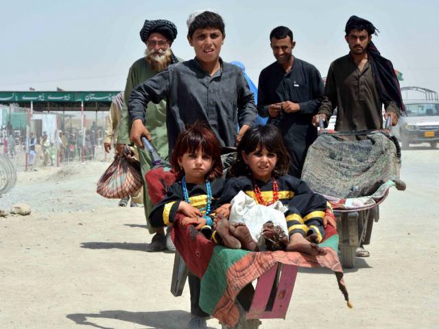 UNHCR 200 000 người tị nạn Afghanistan hồi hương từ Pakistan