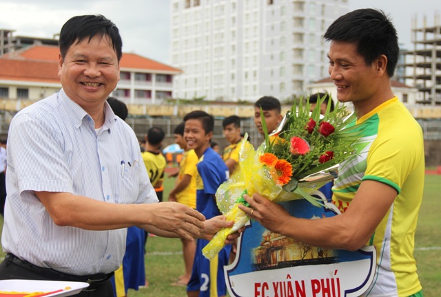 Khởi tranh giải Vô địch bóng đá các CLB tỉnh năm 2016