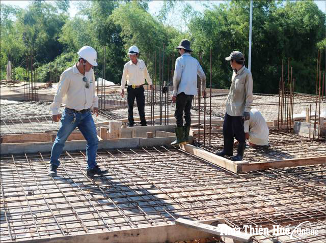 Công trình xây dựng Tăng tốc trước mùa mưa bão