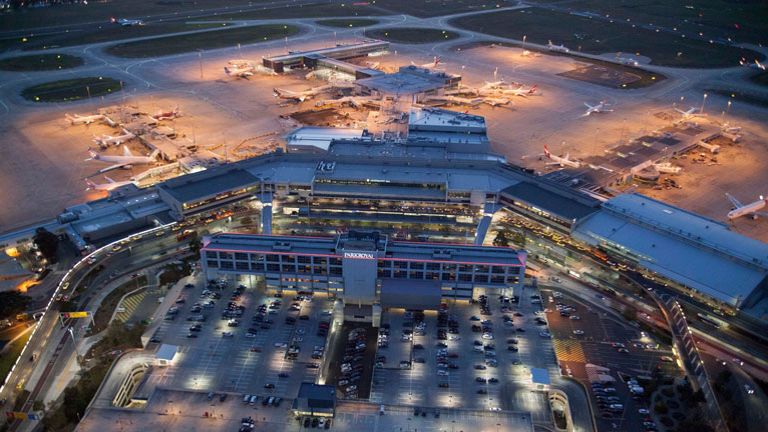 Bão lớn ảnh hưởng hơn 100 000 người ở phía nam Australia