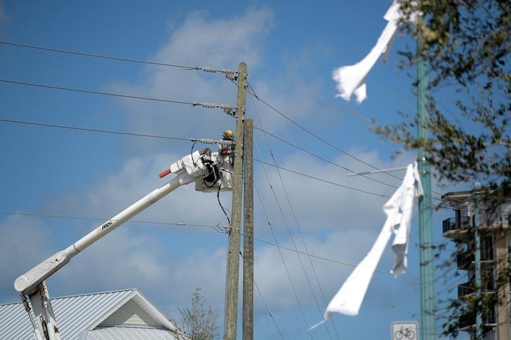 Mỹ 2,1 triệu người vẫn chịu cảnh mất điện sau bão Matthew