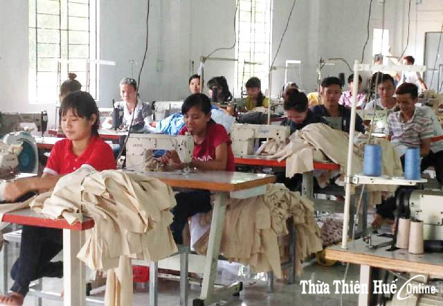 Góp phần chuyển đổi ngành nghề cho lao động