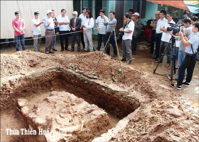 Nhiều dấu tích nhưng chưa thể kết luận