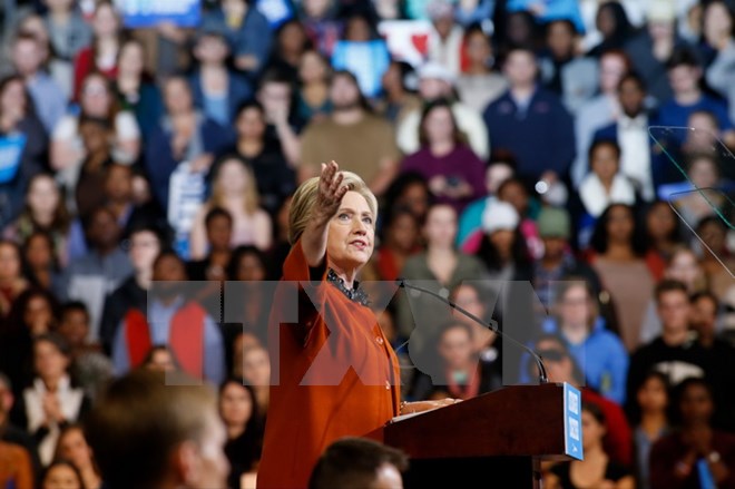 Bà Michelle Obama kêu gọi cử tri bỏ phiếu cho ứng cử viên Clinton