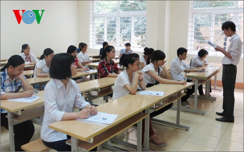 Bất cập xung quanh việc công bố việc làm của sinh viên tốt nghiệp