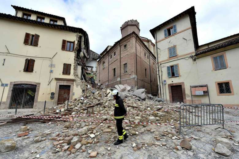 Italia Động đất có thể tiếp diễn nhiều tuần theo hiệu ứng domino