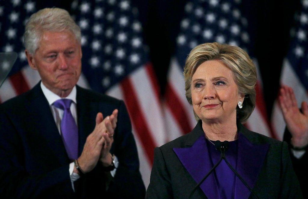 Hillary Clinton Hãy trao cho ông ấy cơ hội lãnh đạo ”bằng tâm trí cởi mở”