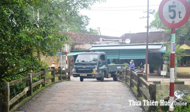 Sớm đầu tư, nâng cấp cầu nối đường Đặng Văn Ngữ với Tôn Quang Phiệt