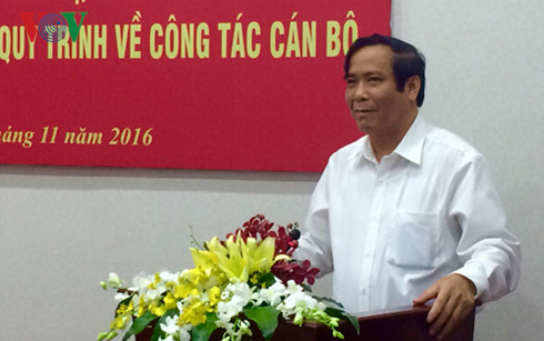 Xây dựng tiêu chuẩn đánh giá cán bộ Khắc phục đánh giá chủ quan