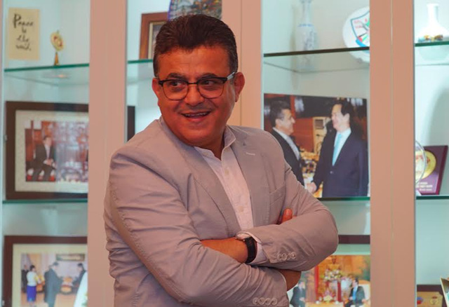 Nhà ngoại giao Tây nói tiếng Việt như tiếng mẹ đẻ