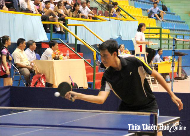 Cần đội tuyển năng khiếu bóng bàn