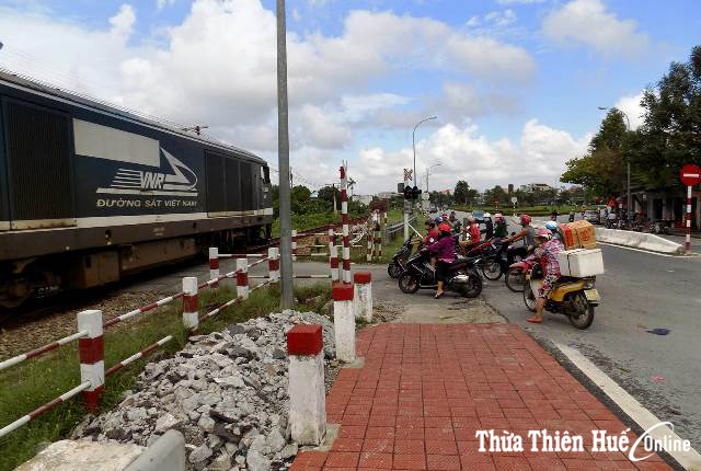 Nỗi lo đường ngang