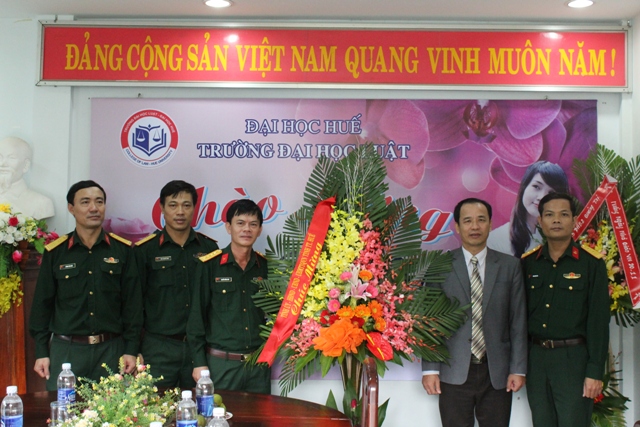 Chúc mừng Trường đại học Luật nhân ngày 20 11