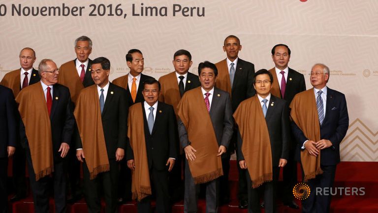 Lãnh đạo APEC cam kết chống lại tất cả hình thức bảo hộ thương mại