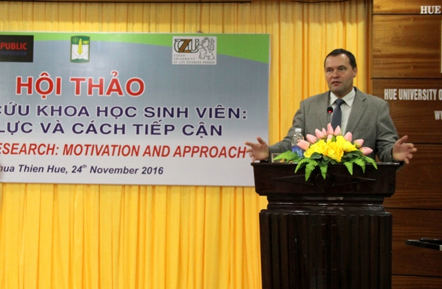 Đại sứ CH Séc tham dự hội thảo tại Trường ĐH Nông lâm Huế