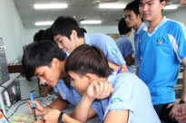 Hạn chế thành lập các trường nghề công lập