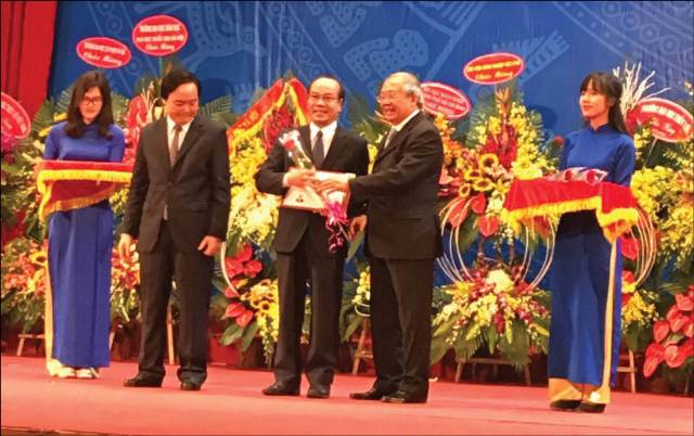 Giáo sư Võ Tam, thầy giáo và thầy thuốc