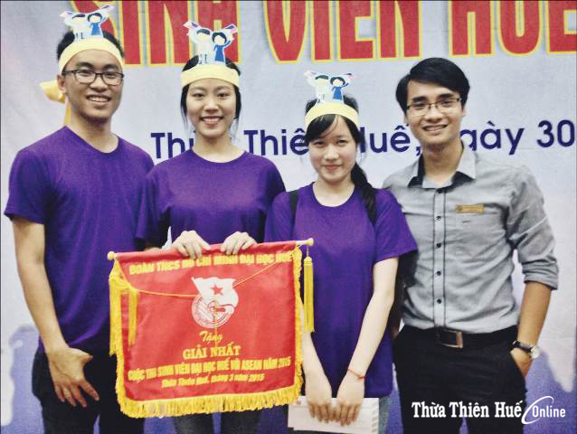 Nữ đảng viên trẻ uy tín