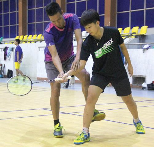 Nỗi lo cầu lông