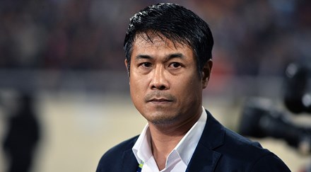 VFF tính giữ HLV Hữu Thắng tới SEA Games 2017